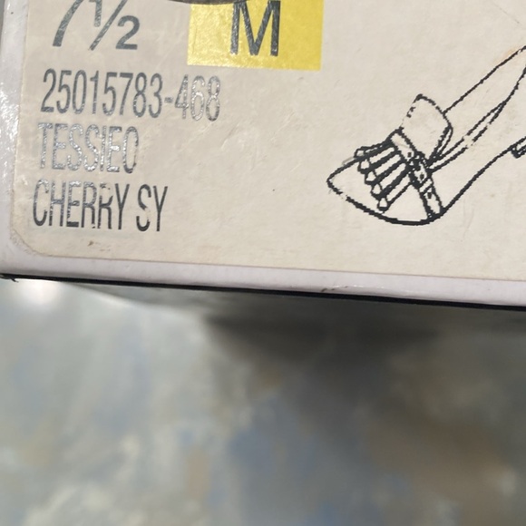 Nine West Loafers
Pointed Toe - Picture 14 of 14